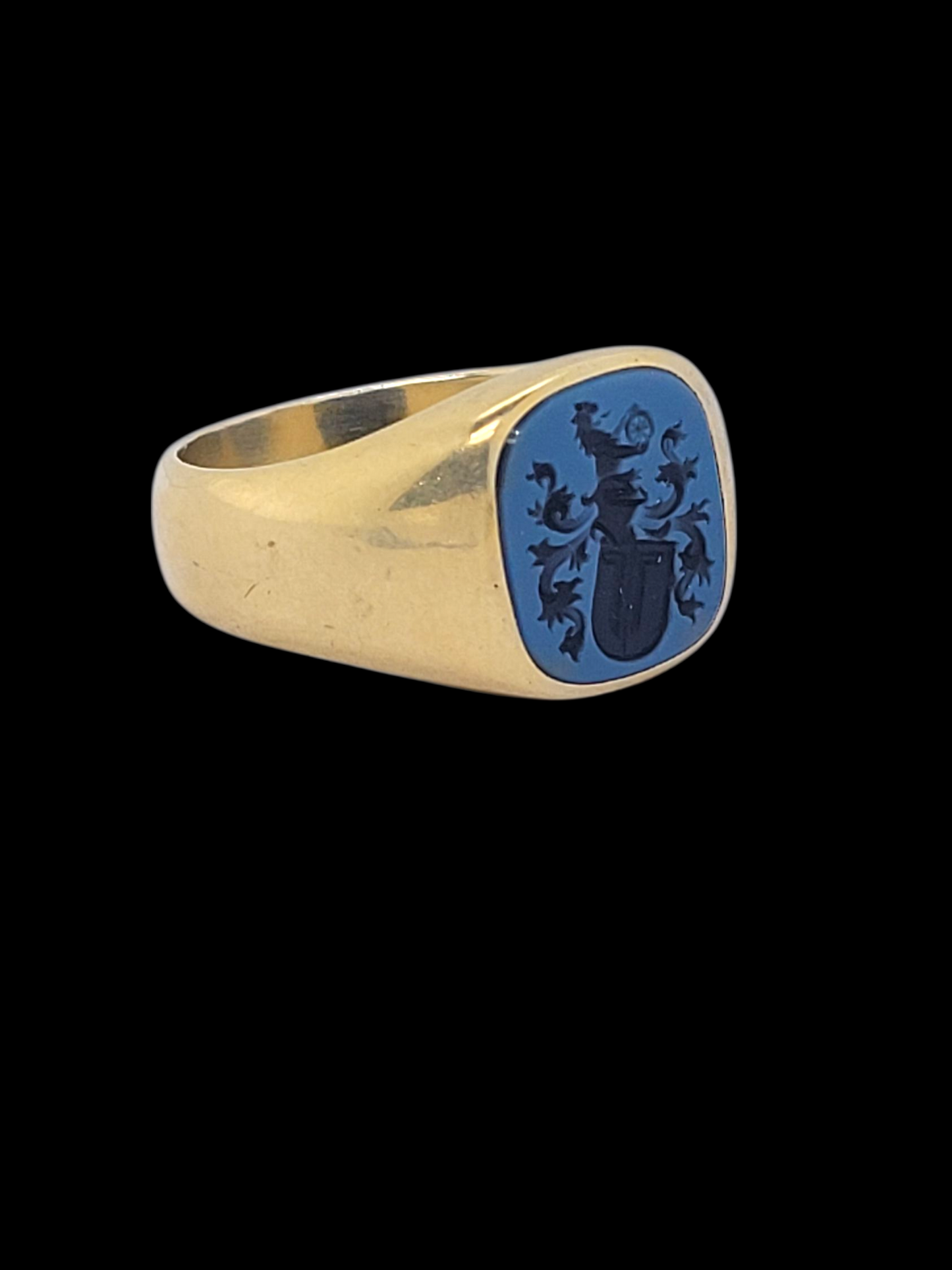 Banded agate intaglio signet ring
SKU: 8266