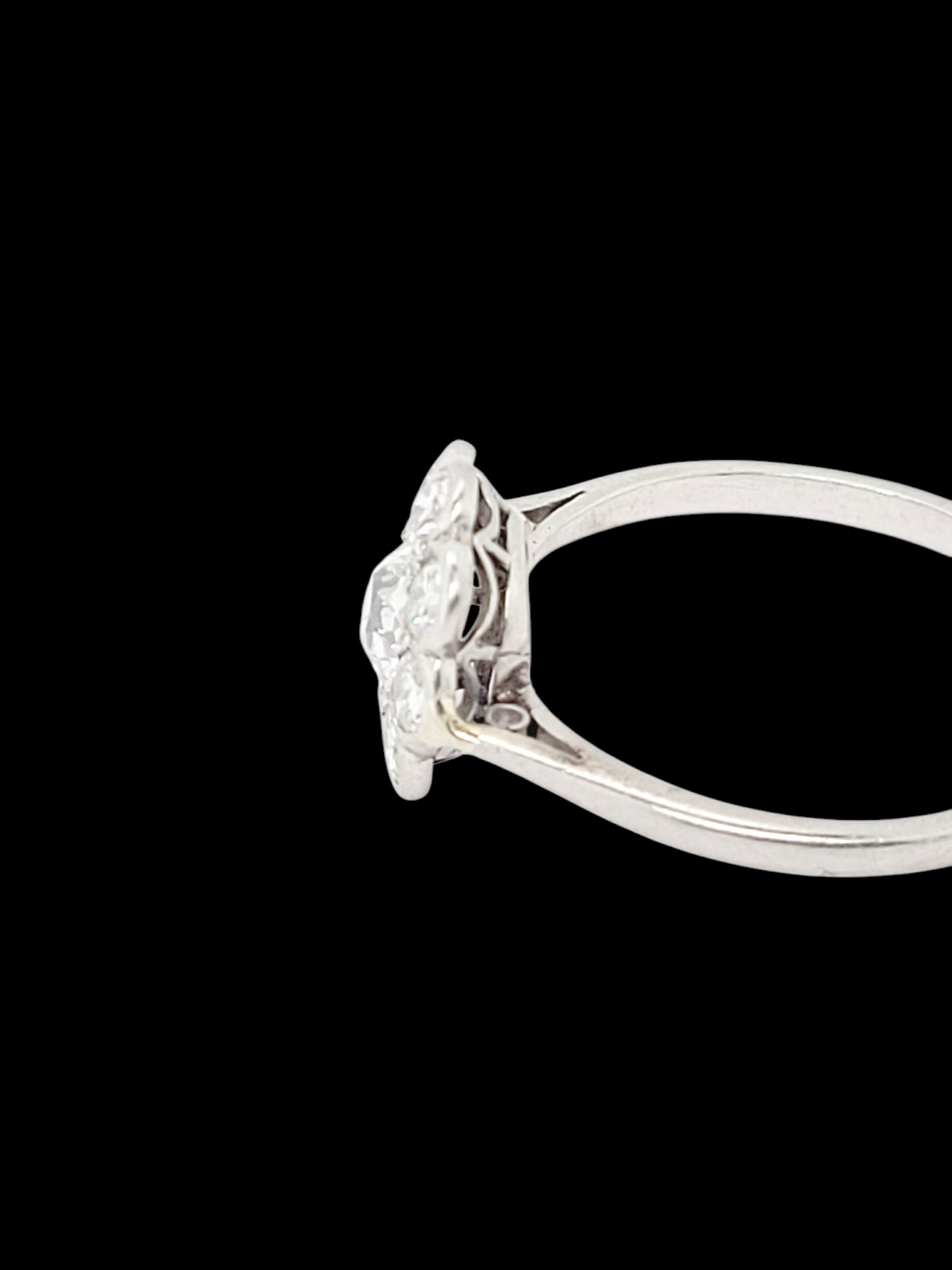 Antique diamond cluster engagement ring
SKU: 8022