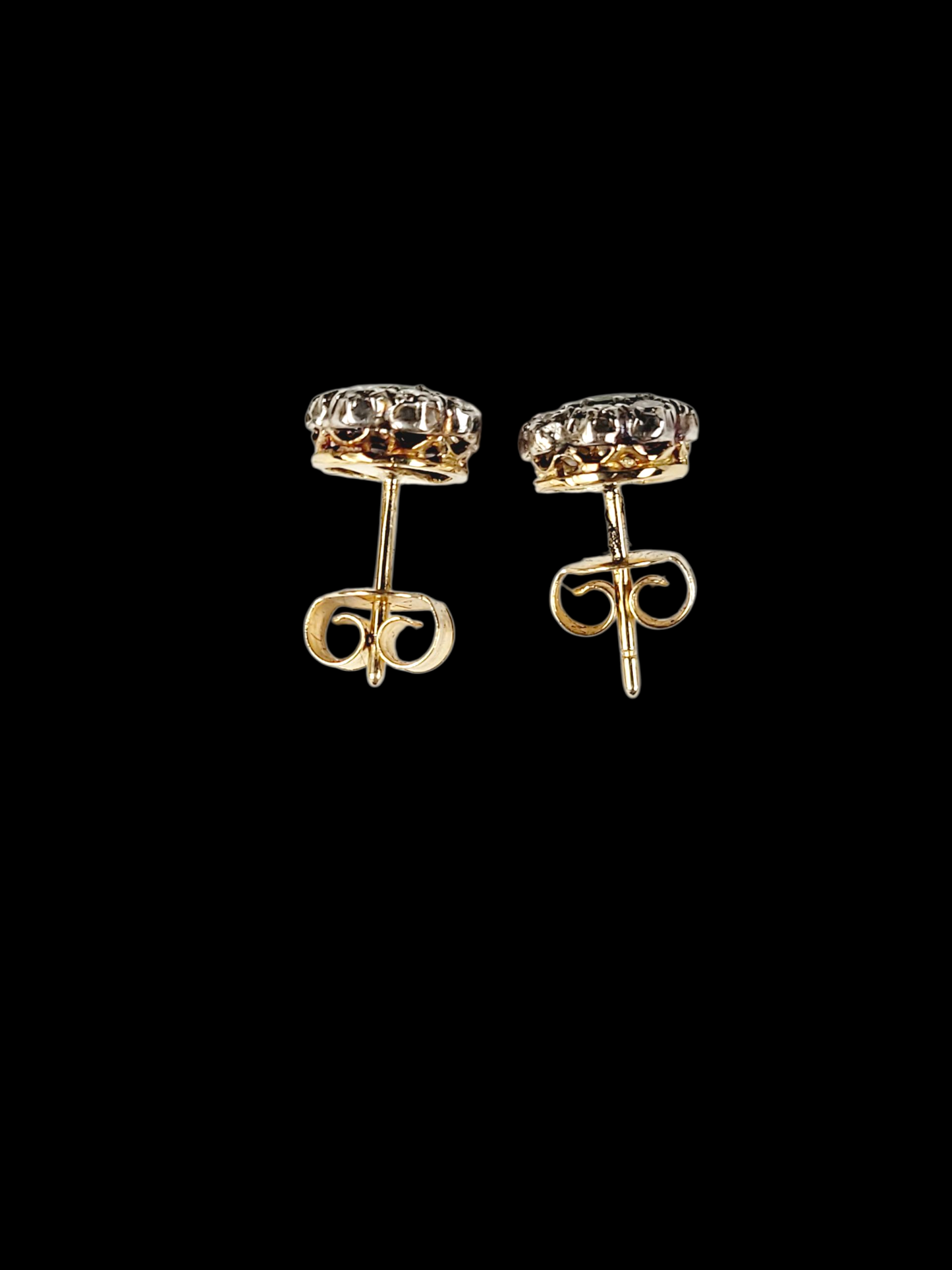 Petite emerald and diamond cluster earrings
SKU: 8486