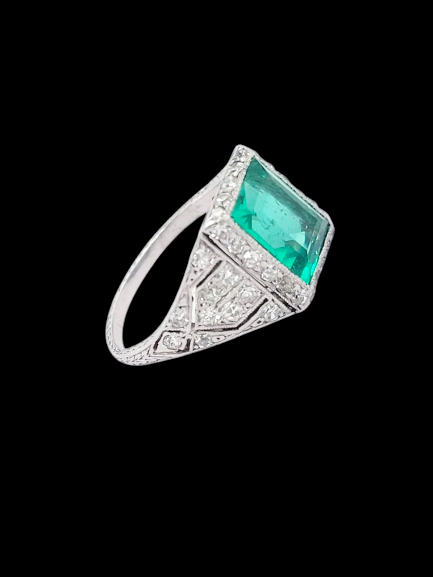 Edwardian emerald and diamond engagement ring
SKU: 7964