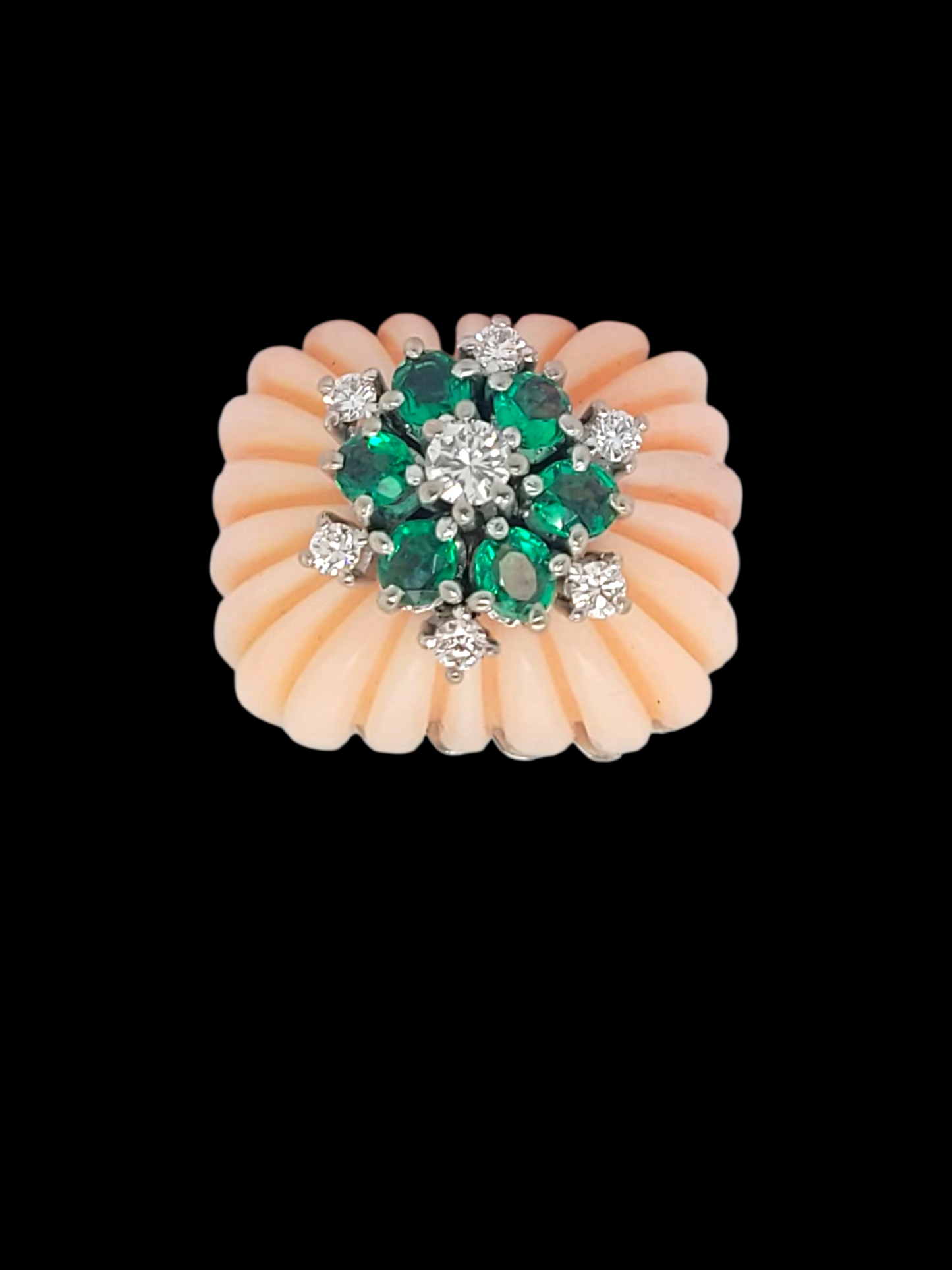 1960's angels kindly coral and emerald ring
SKU: 8263
