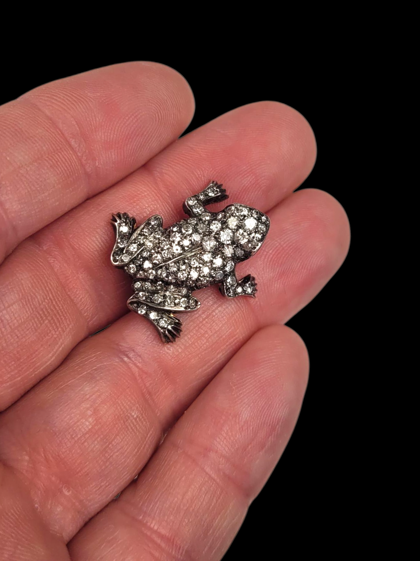 Antique diamond frog brooch
SKU: 8238
