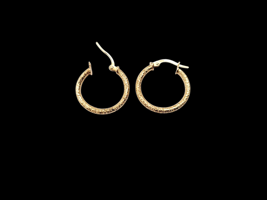 Organic textured gold hoop earrings
SKU: 8064