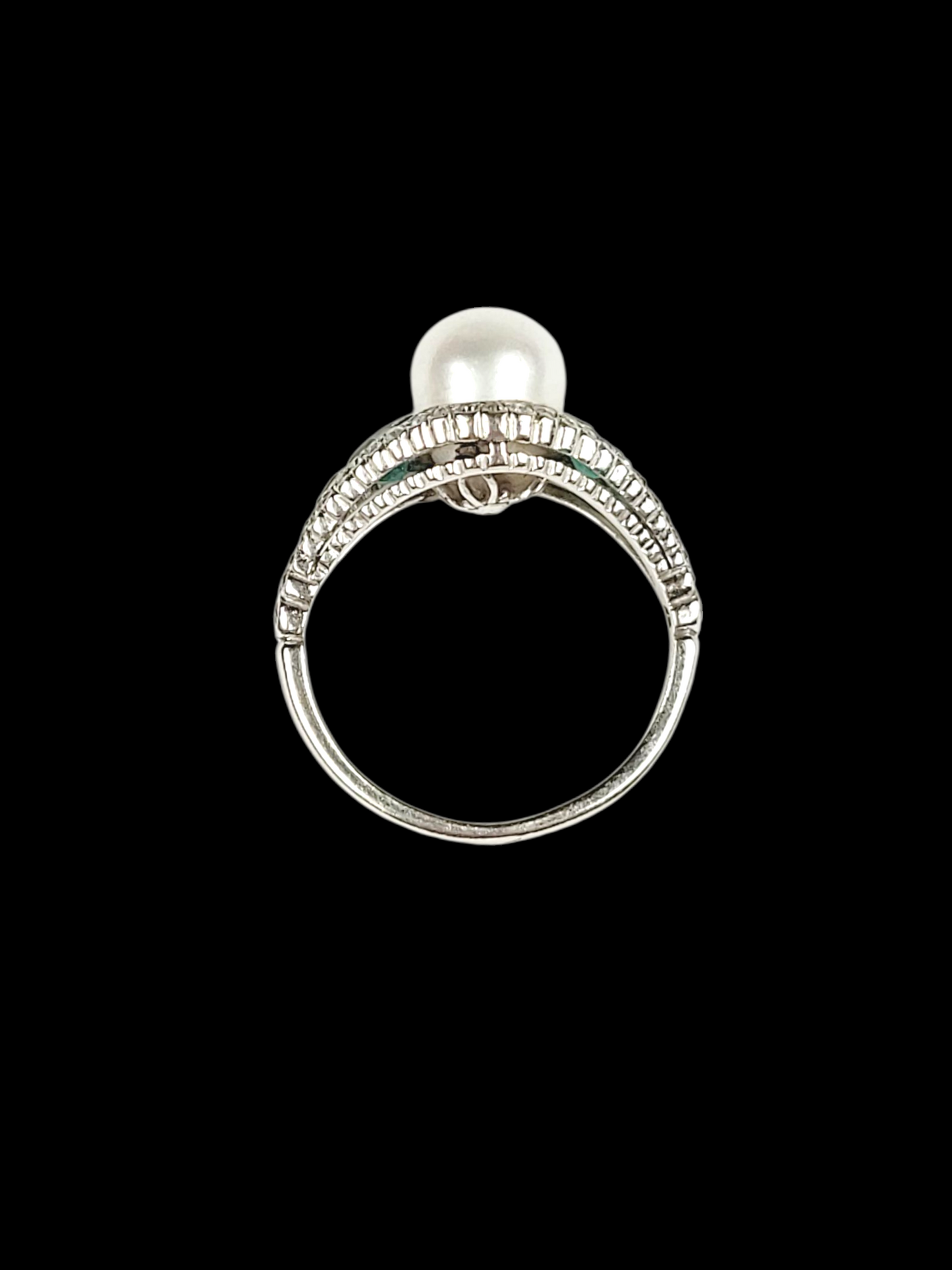 Natural pearl, emerald and diamond ring
SKU: 8341