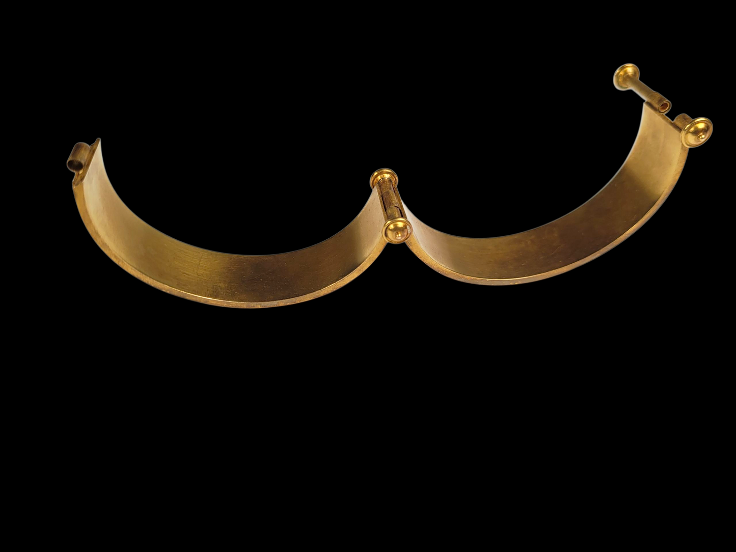 Fine Archaeological revival 18ct buttery yellow gold ROMA bangle
SKU: 8337