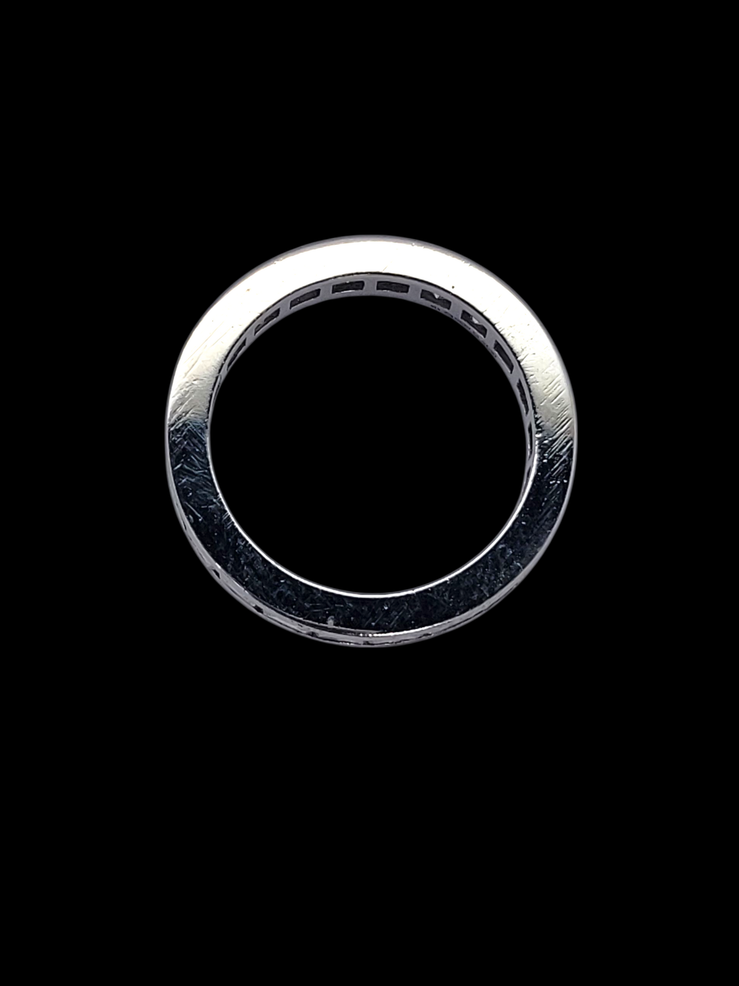 Chic square cut diamond full hoop diamond ring
SKU: 8367