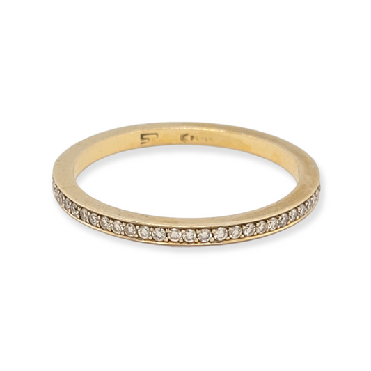 Diamond wedding band