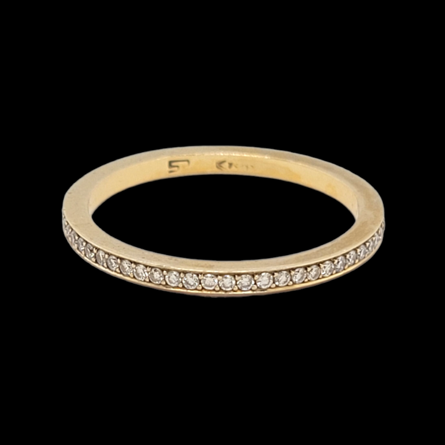 Diamond wedding band