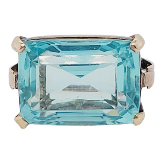 Landscape old material Aquamarine ring

SKU: 6442