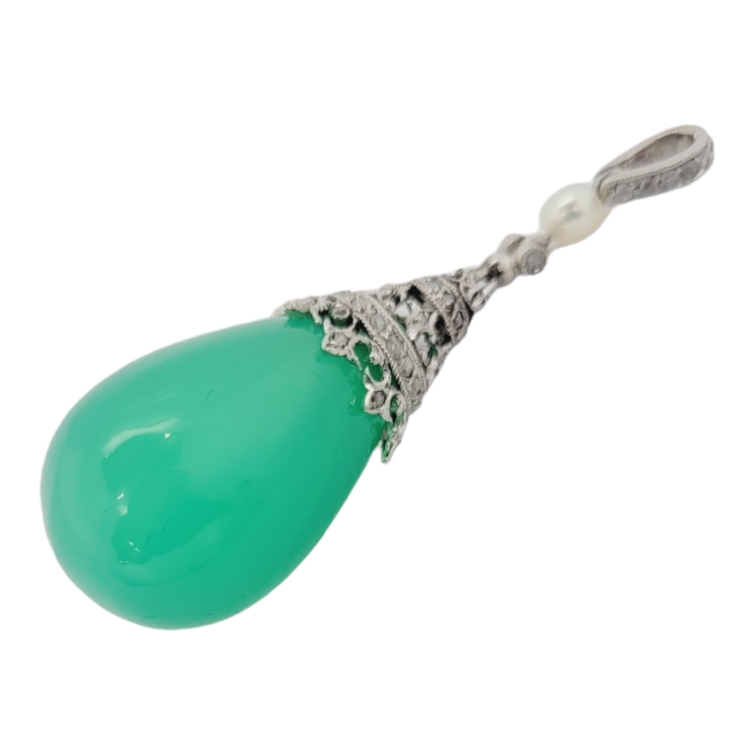 Gem Edwardian chrysoprase and diamond pendant

SKU: 6438