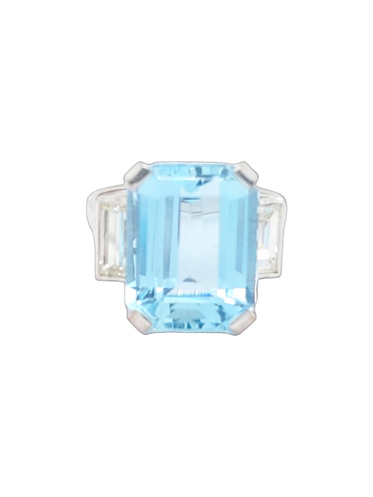 Art deco aquamarine and baguette diamond dress ring

SKU: 6583