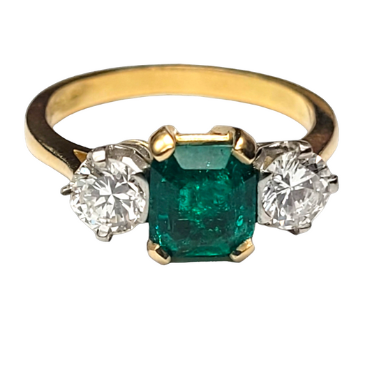 Emerald and diamond ring

SKU: 6441