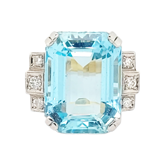 Aquamarine and diamond dress ring
SKU: 6942