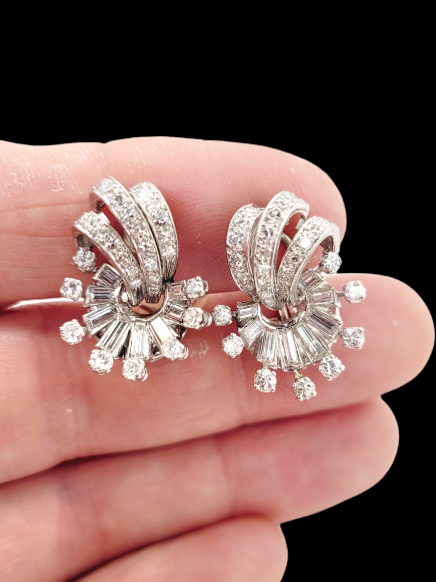 Art deco diamond night and day earrings
SKU: 7066