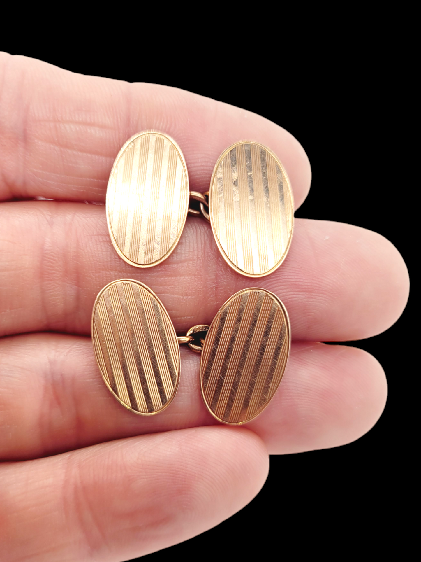 Antique engraved gold cufflinks
SKU: 7146