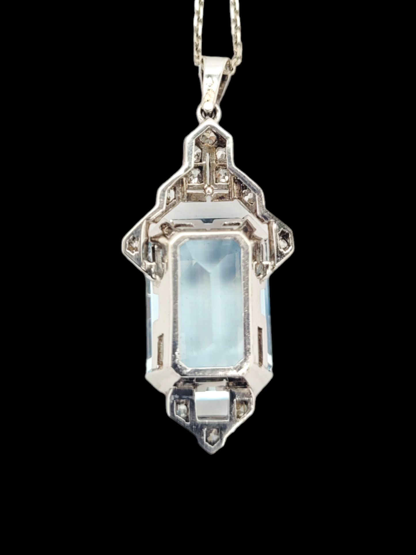 Art deco aquamarine and diamond pendant
SKU: 7141