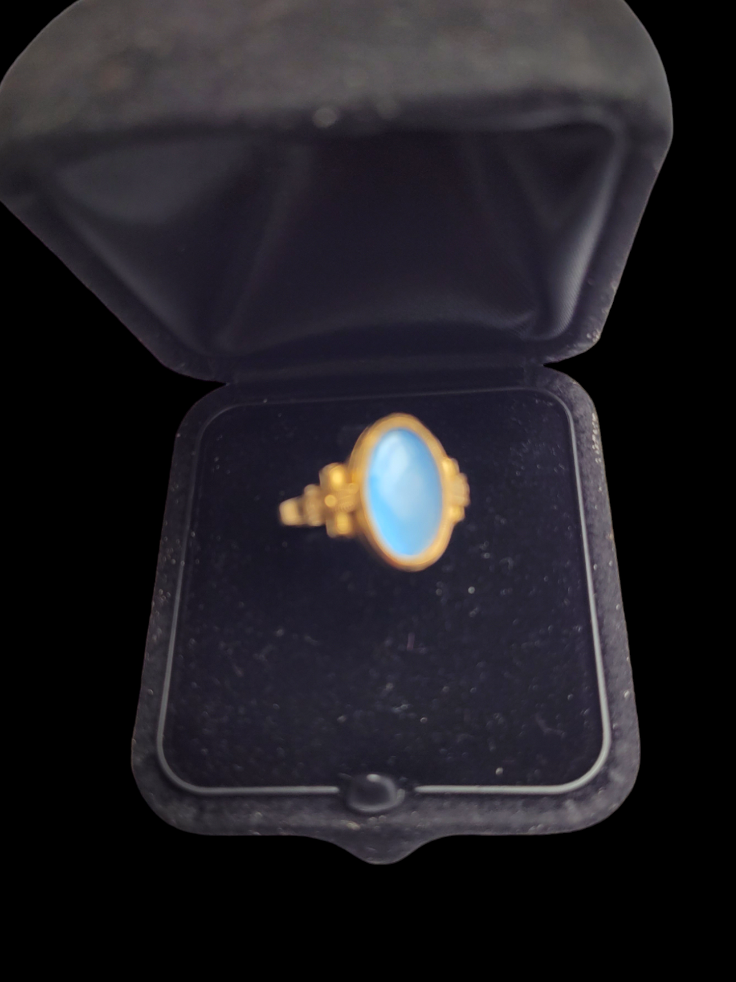 Antique moonstone ring
SKU: 7240