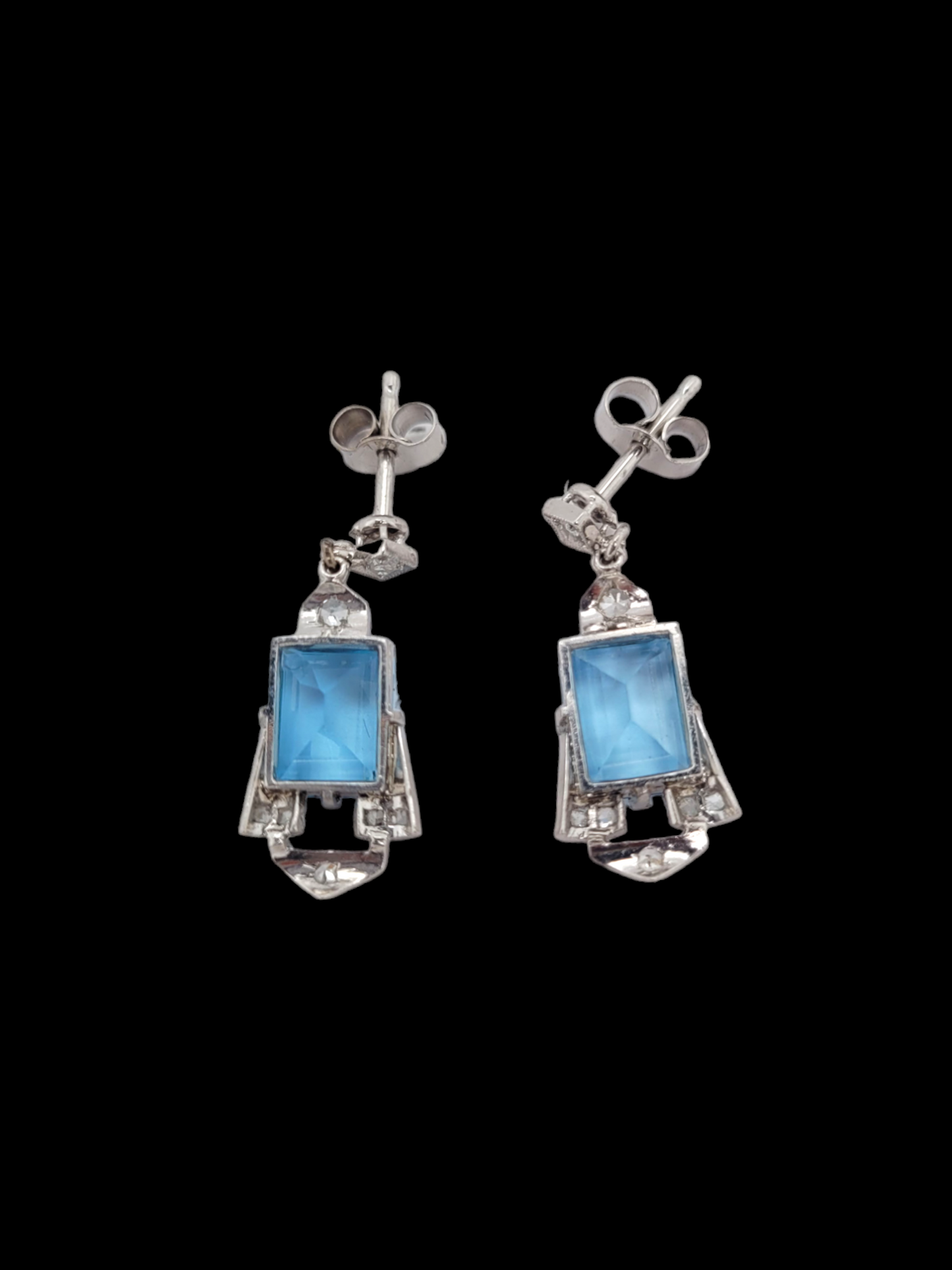 Art deco aquamarine and diamond drop earrings
SKU: 7319