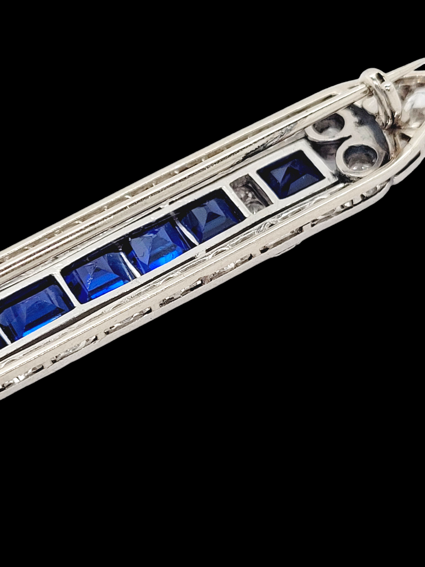 Fine art deco sapphire and diamond brooch
SKU: 7337