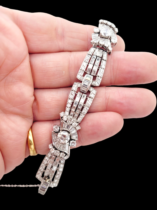 Artdeco diamond and baguette diamond bracelet
SKU: 7352