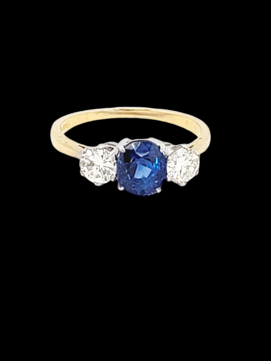 Three Stone Diamond engagement ring
SKU: 7671