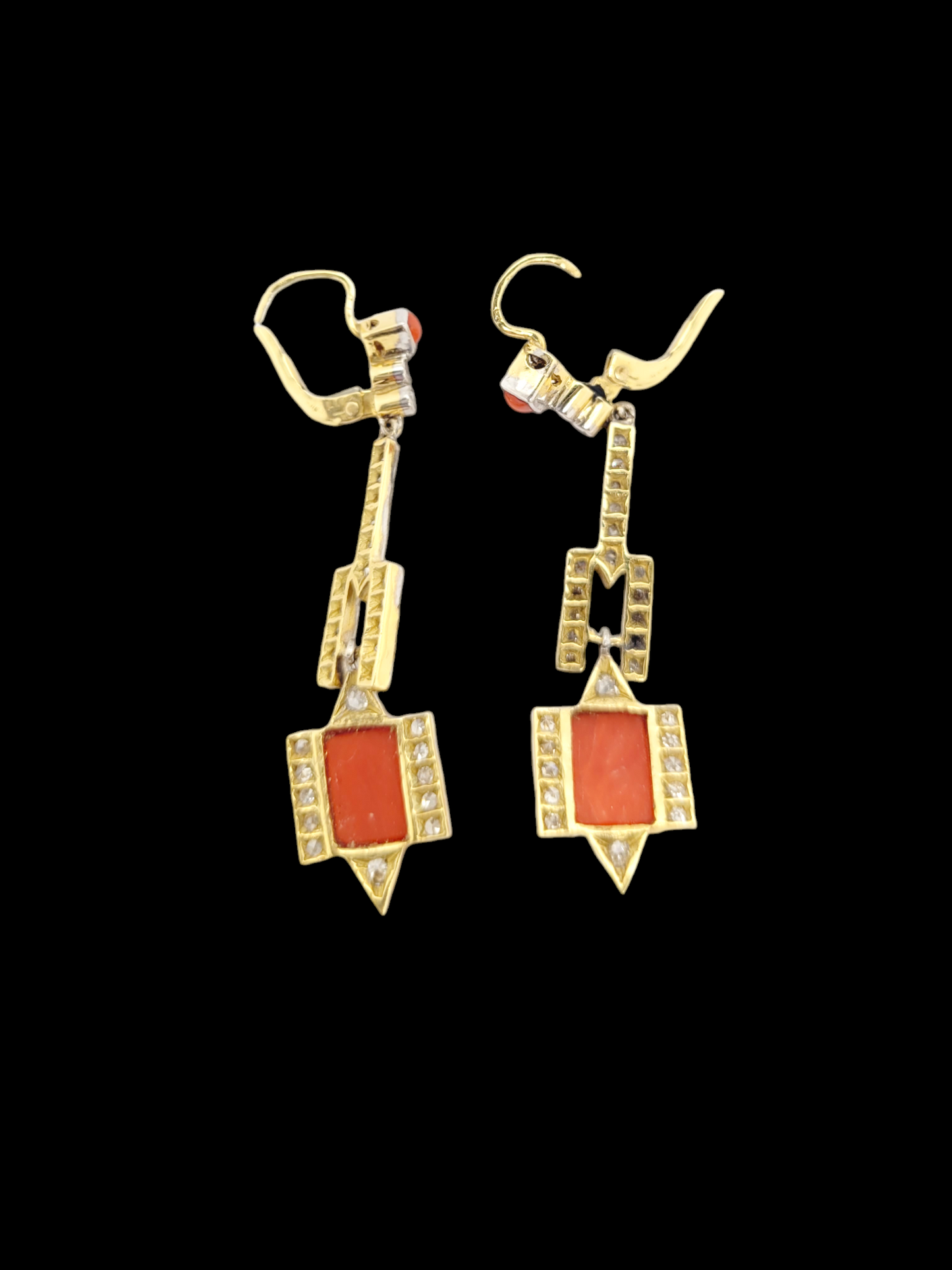 Iconic Art deco coral and diamond drop earrings
SKU: 7687