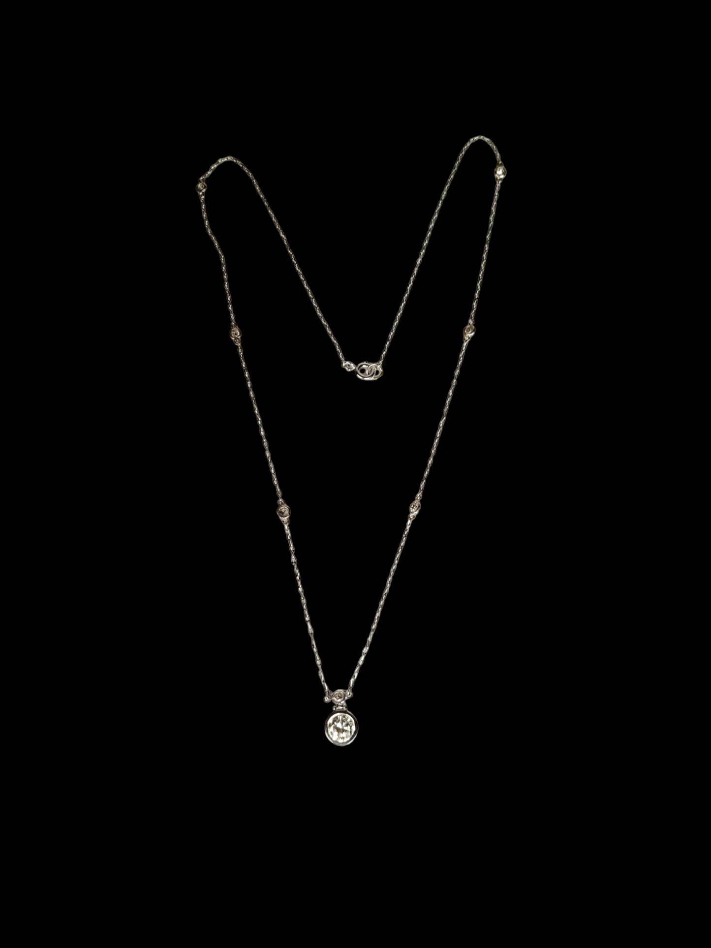Bezel set 0.85ct diamond pendant necklace
SKU: 7692