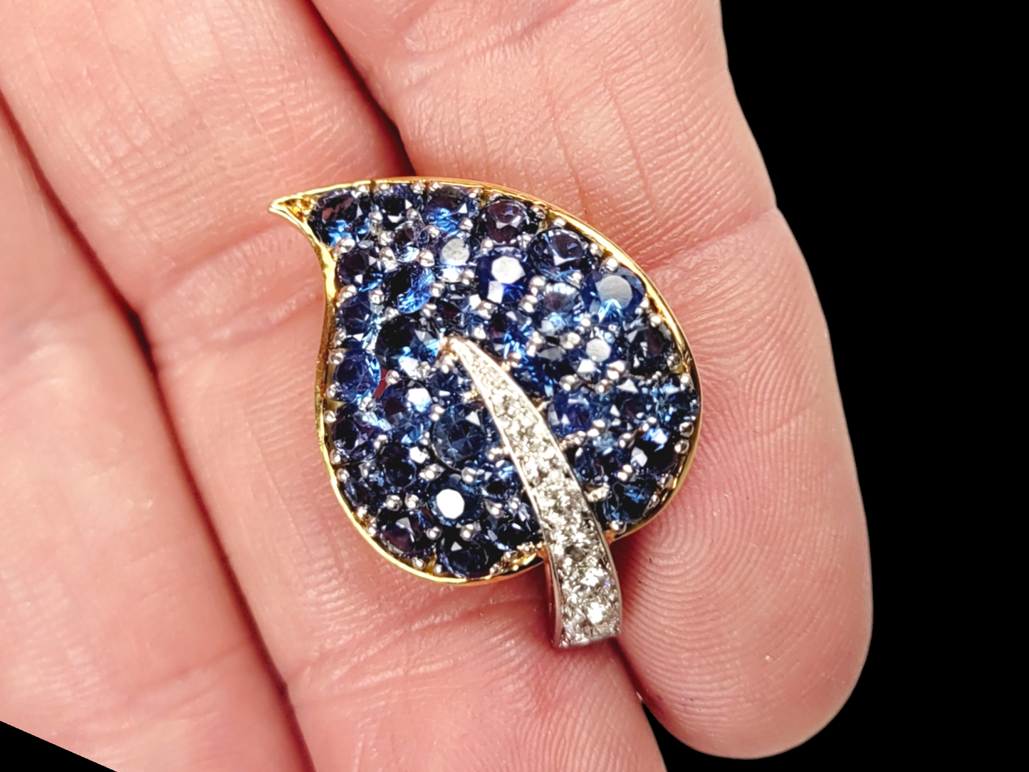 Vintage Montana sapphire and diamond leaf brooch
SKU: 7732