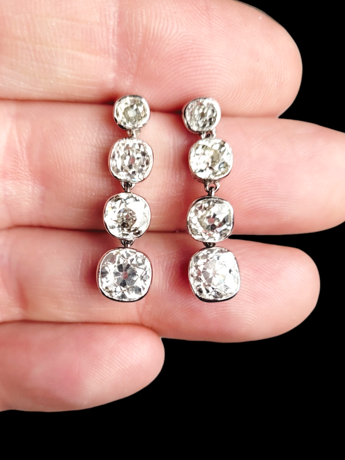 Chunky old mine cut diamond drop earrings
SKU: 7865