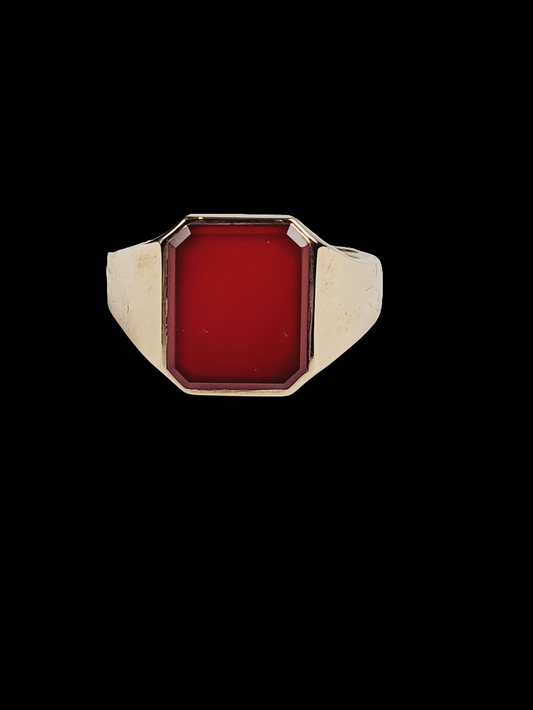 Dark red cut corner oblong cornelian 9ct gold signet ring sku 8448