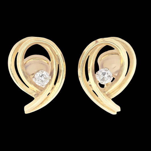 Vintage gold Garrards gold and diamond earrings

SKU: 6506
