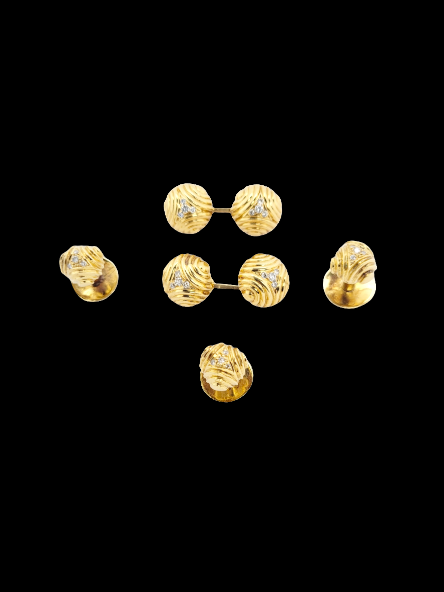 BVLGARI cufflinks and buttons

SKU: 6577