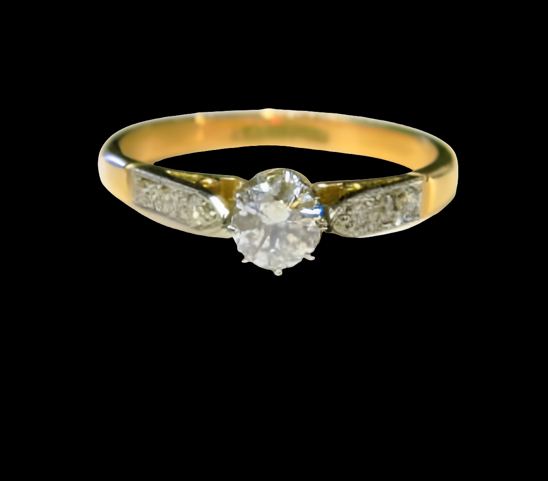 Edwardian Diamond and Platinum Single Stone Ring
SKU: 3233