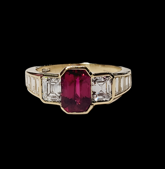 Ruby and diamond ring
SKU: 5593