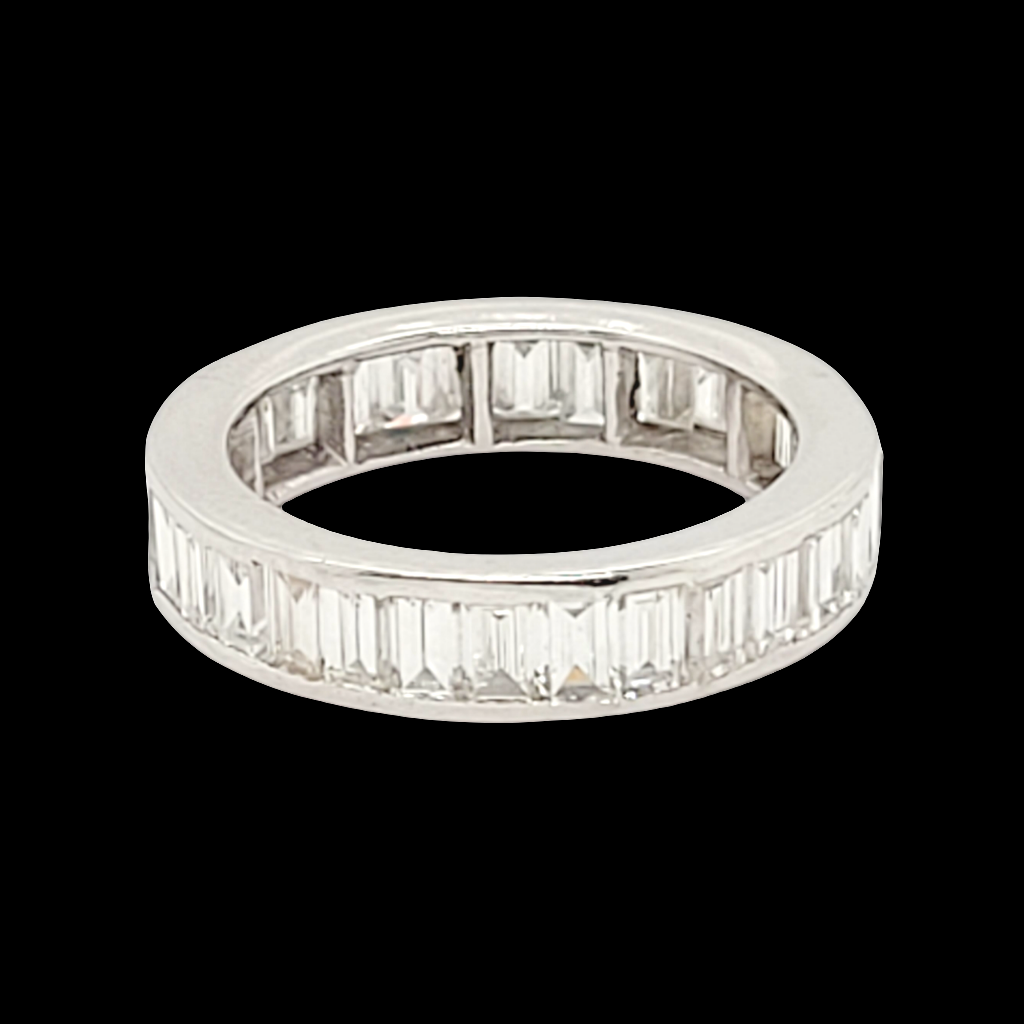 Impressive Baguette diamond eternity ring

SKU: 6297