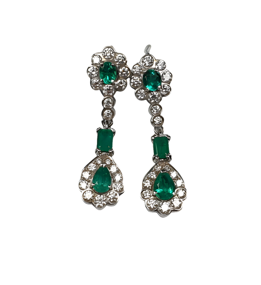 Long emerald and diamond drop earrings
SKU: 4166