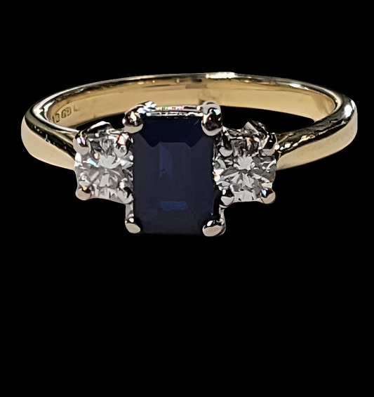Vintage sapphire and diamond engagement ring
SKU: 5550