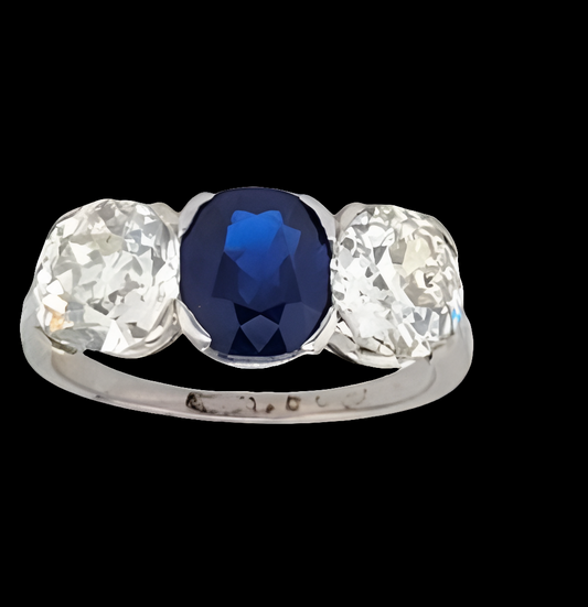 Gorgeous sapphire and diamond art deco diamond engagement ring
SKU: 7195