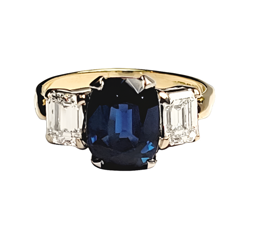 Sapphire and diamond three stone ring Sku 6014