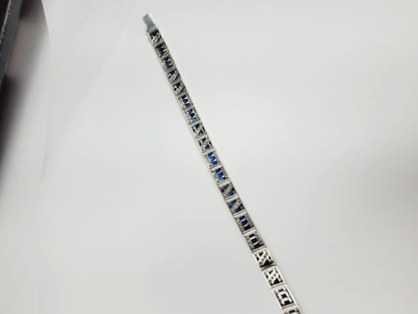 Fine Art deco sapphire and diamond bracelet Mellerio
SKU: 8221