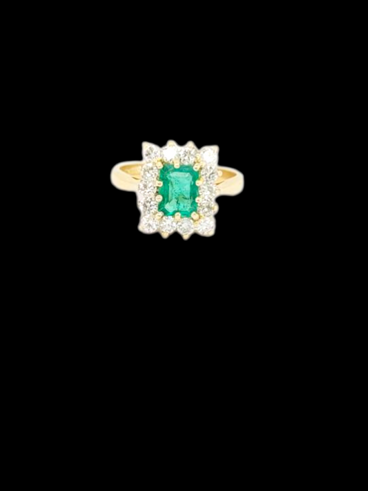Emerald and diamond cluster engagement ring
SKU: 8139