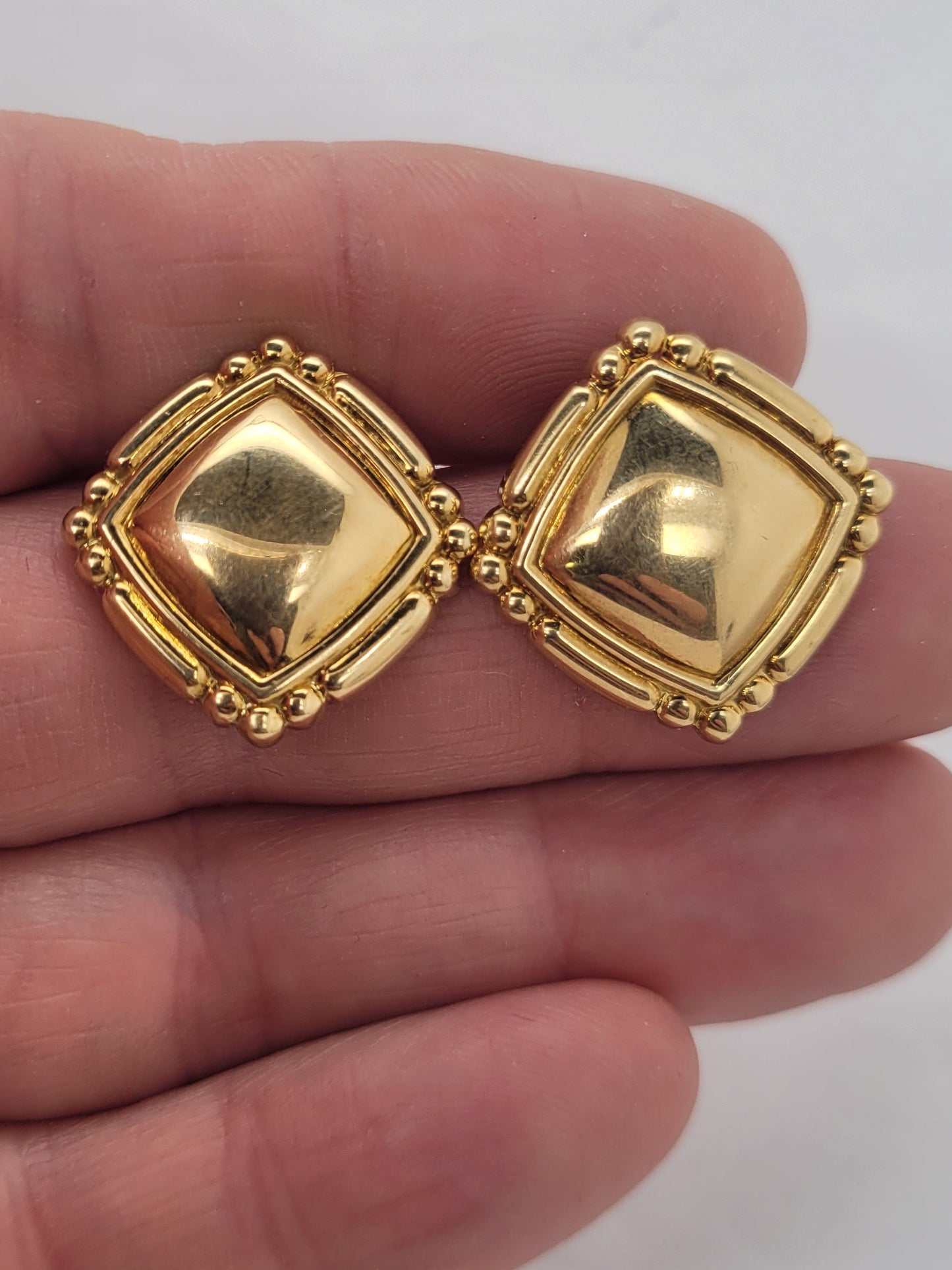 1960's 18ct gold Garrards clip earrings sku 8800