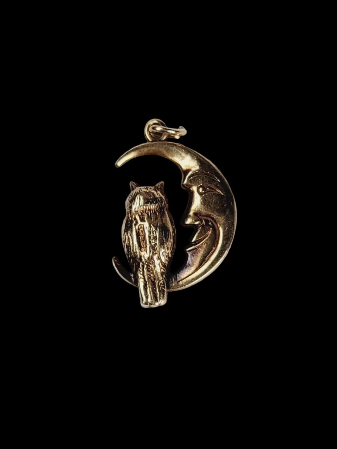 Owl and the moon, 9ct gold pendant sku 8715