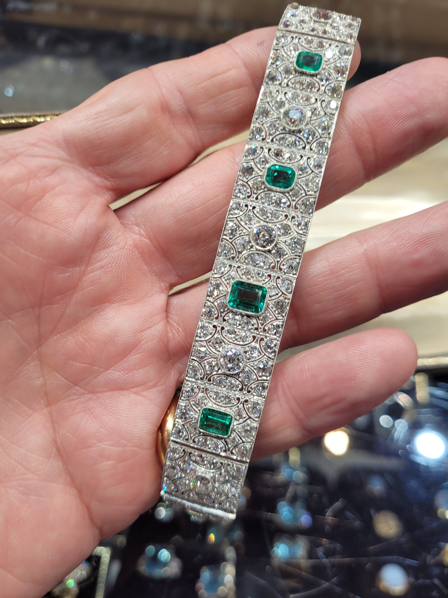 Fine art deco emerald and diamond bracelet
SKU: 8622