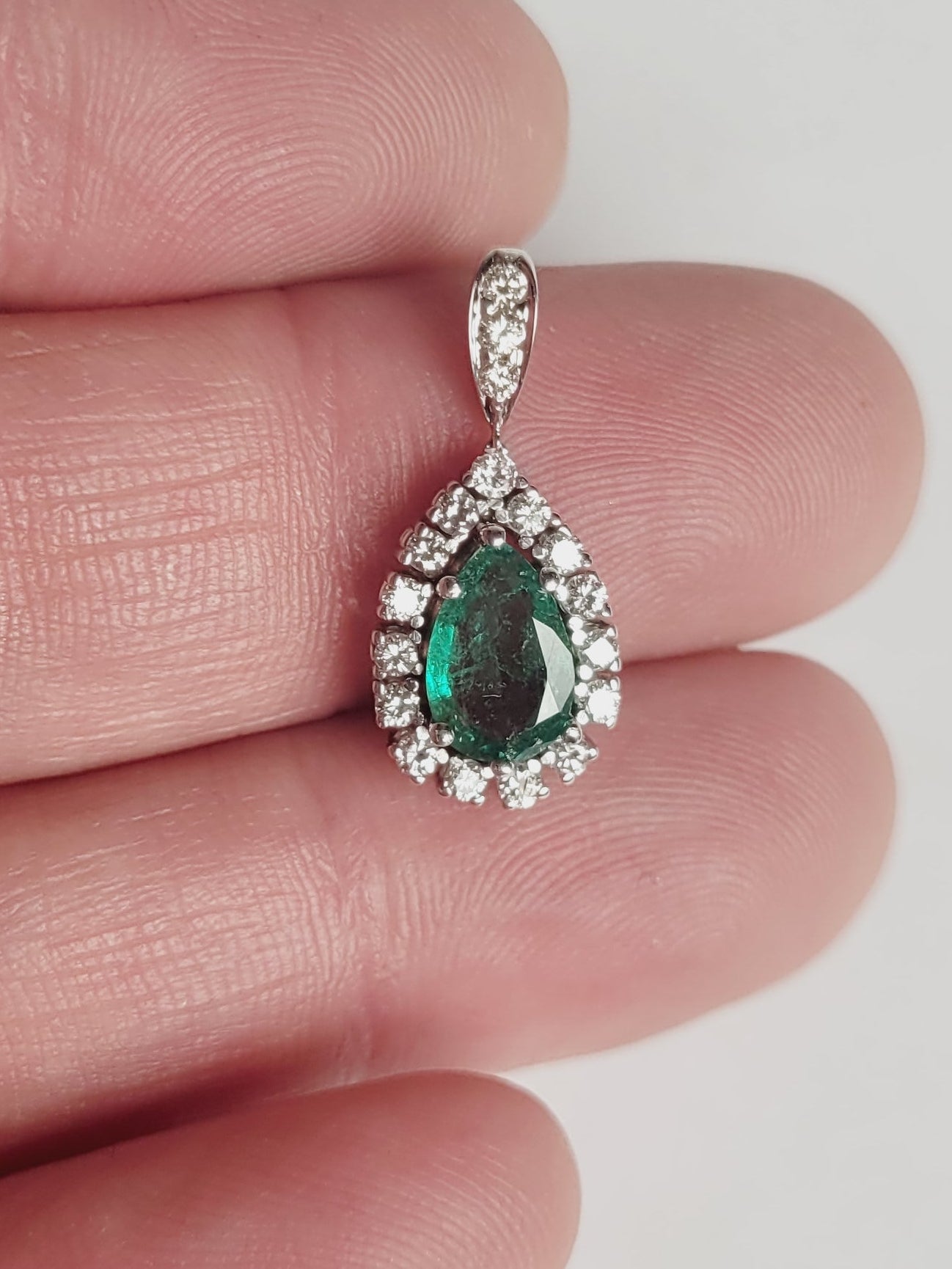 Emerald and diamond cluster pendant sku 9145