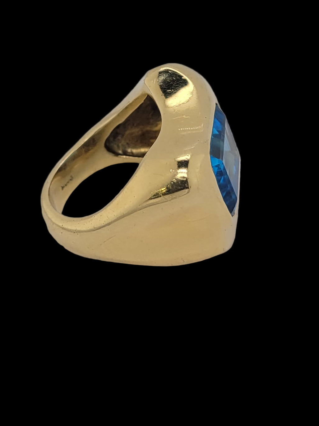 Vintage blue topaz dress ring
sku 8547