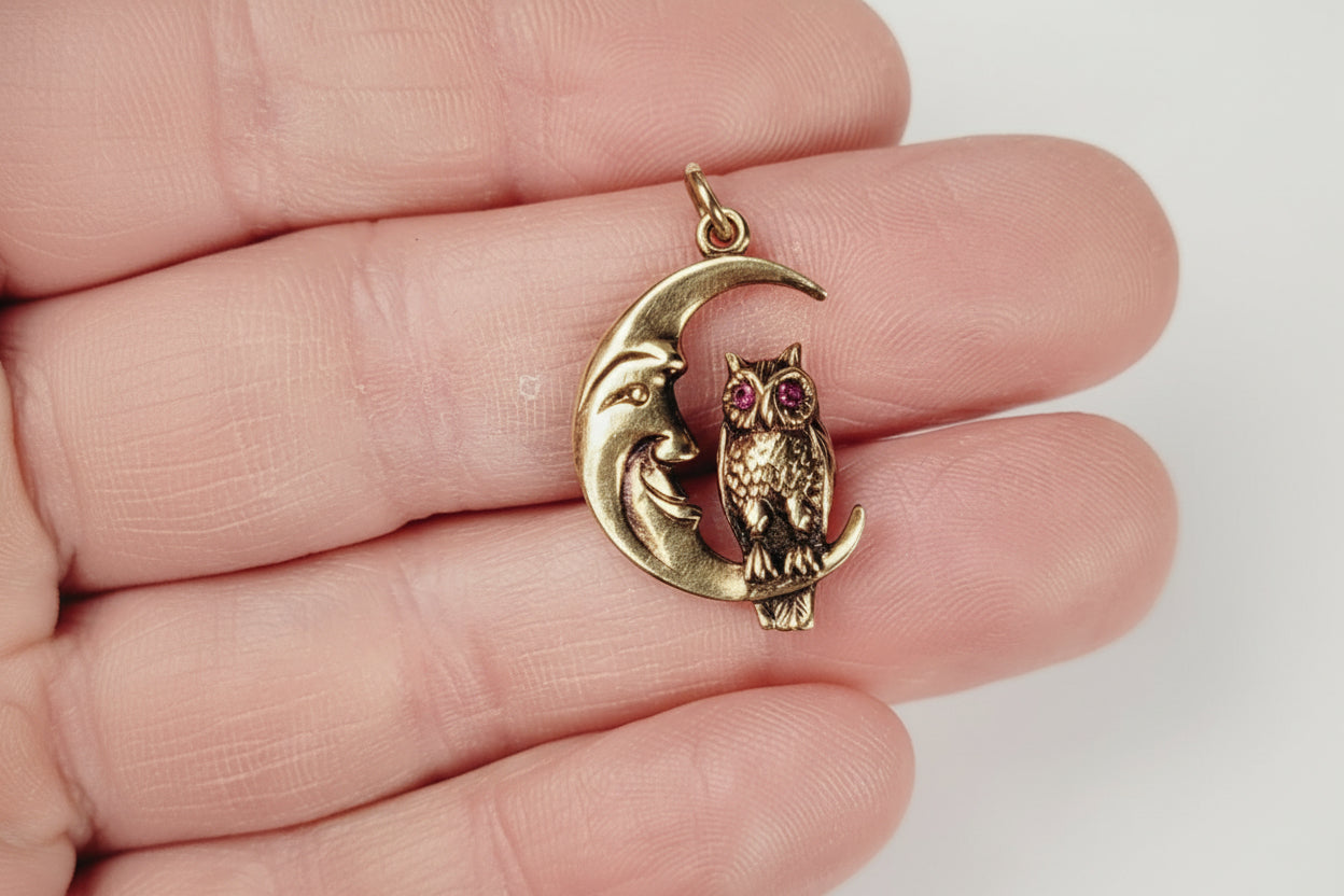Owl and the moon, 9ct gold pendant sku 8715