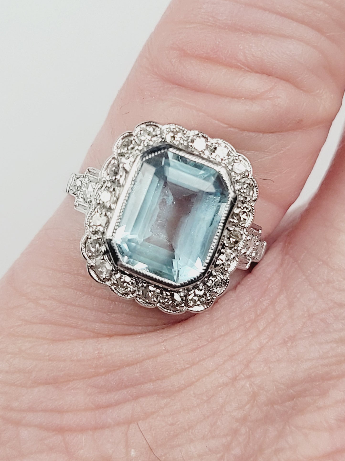 Aquamarine and diamond dress ring sku 9178