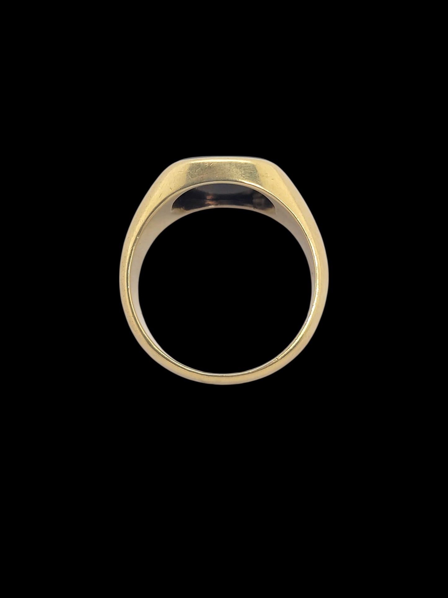 Banded agate intaglio signet ring
SKU: 8266