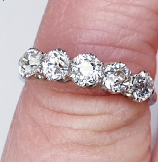 Five Stone Diamond Ring
SKU: 3926